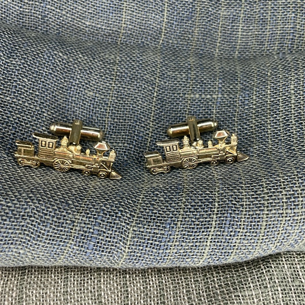 Vintage LOCOMOTIVE gold tone cuff links
